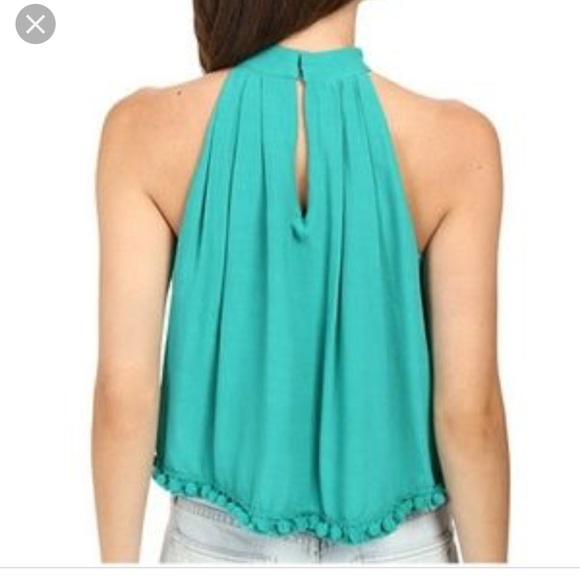 LOVERS + FRIENDS | crop halter tank - Picture 3 of 5